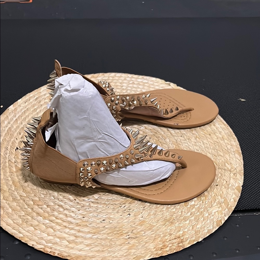 Zigigirl Unique Spikes Studded Tan Sandals Size 7.5